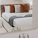 Fl 1 Thelodge - Charming Retreat By Homely *
