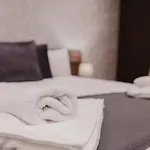 아파트 Fl 1 Thelodge - Charming Retreat By Homely