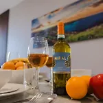아파트 Fl 1 Thelodge - Charming Retreat By Homely 멜리에하
