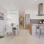Fl 1 Thelodge - Charming Retreat By Homely * 멜리에하